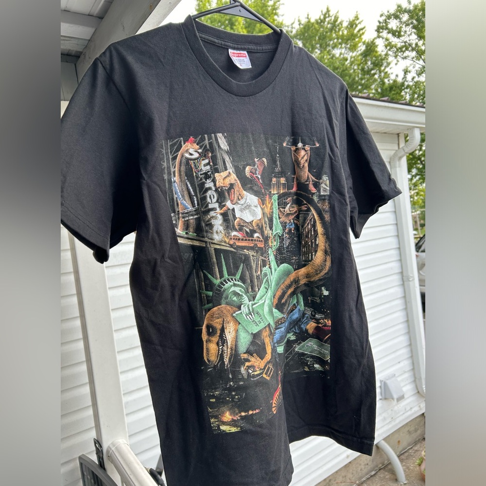Supreme dino takeover tee